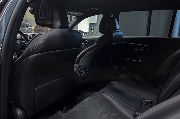 Mercedes-Benz C300 12 of 21