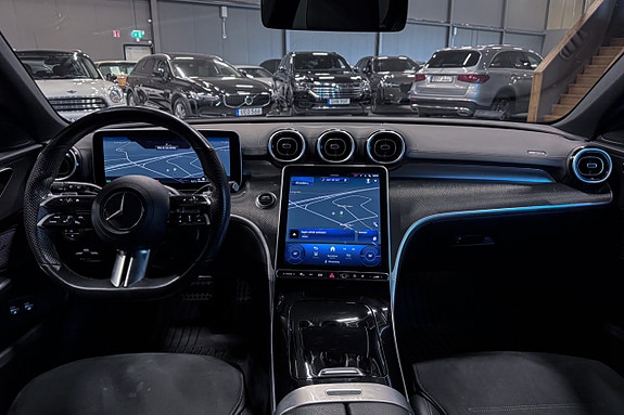 Mercedes-Benz C300 13 of 21