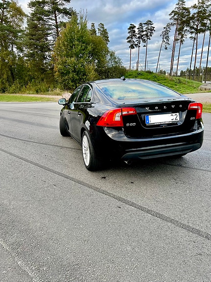 Volvo S60 5 of 5