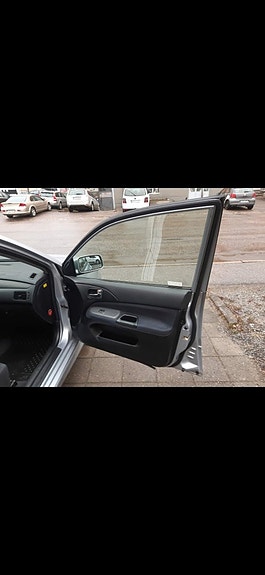 Mitsubishi Lancer 16 of 19