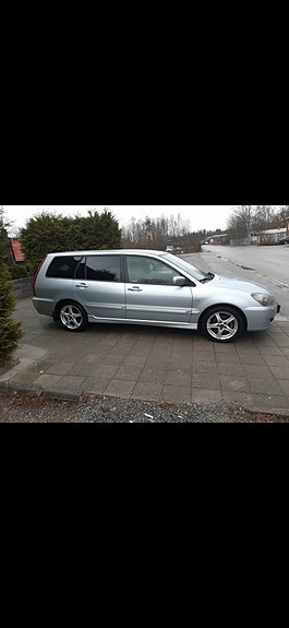 Mitsubishi Lancer 8 of 19