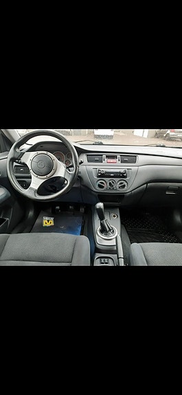 Mitsubishi Lancer 15 of 19