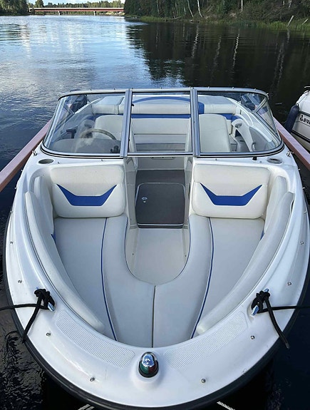 Bayliner 185 BR -06 - Storservad - Float-On Trailer 4 of 5