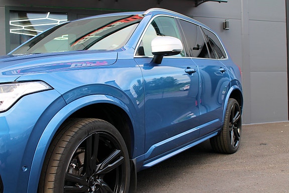 Volvo XC90 12 of 30
