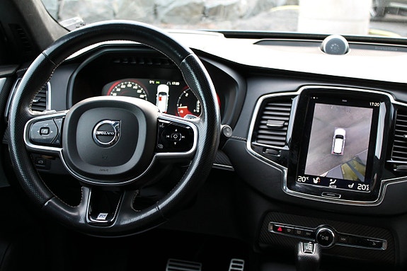 Volvo XC90 20 of 30
