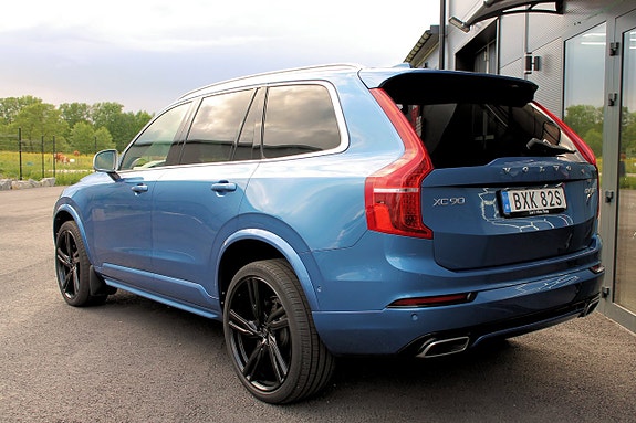 Volvo XC90 18 of 30