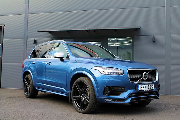 Volvo XC90 2 of 30