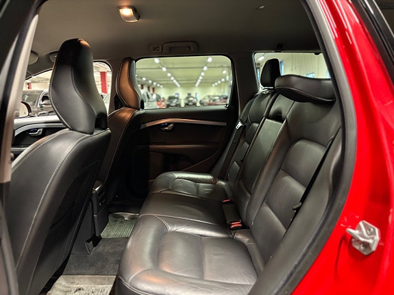 Volvo V70 15 of 16