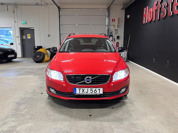 Volvo V70 7 of 16