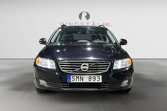 Volvo V70 10 of 19