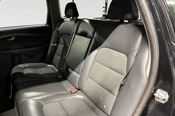 Volvo V70 14 of 19