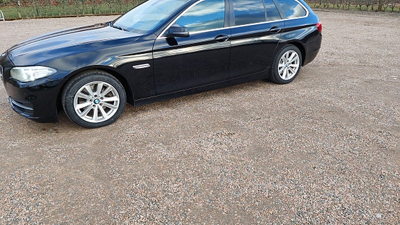 BMW 520d 4 of 5