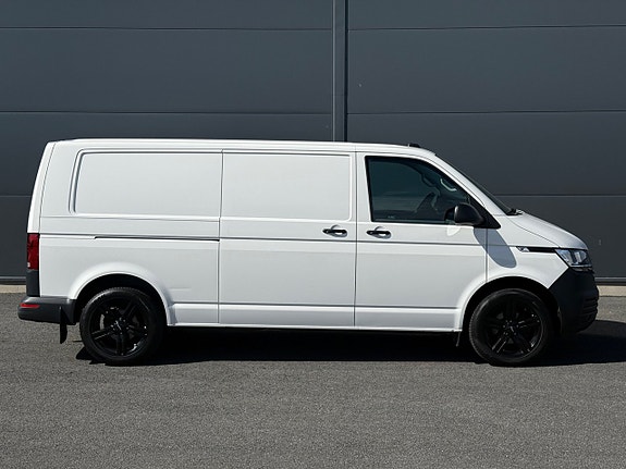 Volkswagen Transporter 10 of 29