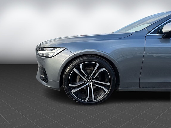 Volvo V90 8 of 21