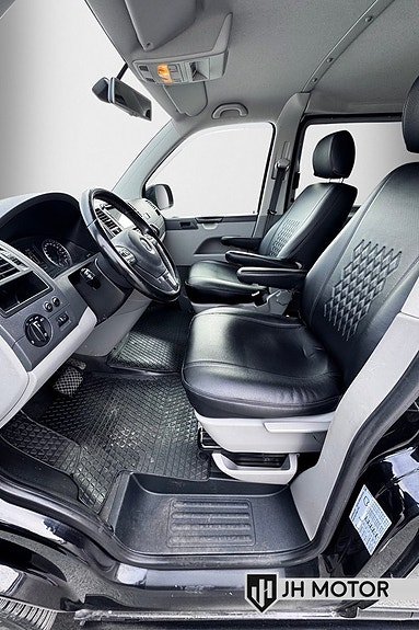 Volkswagen Transporter 12 of 30
