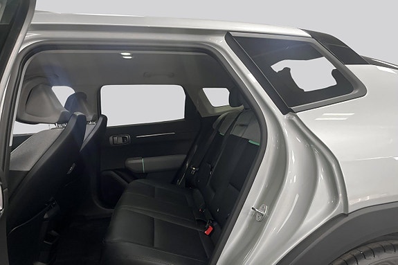 Kia EV4 8 of 17