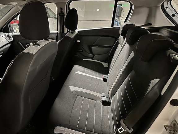 Dacia Sandero Stepway 7 of 8