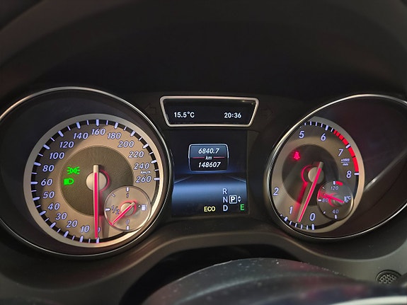 Mercedes-Benz CLA200 14 of 24