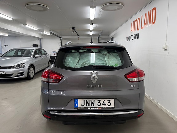 Renault Clio 12 of 26