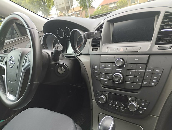 Opel Insignia 3 of 5