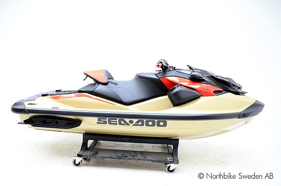Sea-Doo RXP-X 325 Tech Pack -25 *KAMPANJ 20 000 kr*