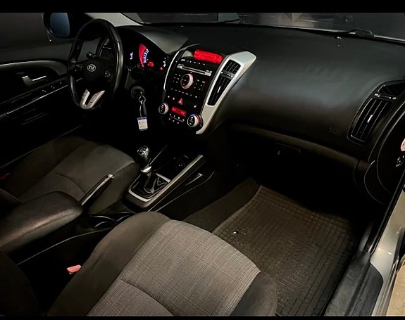 Kia Ceed 8 of 11