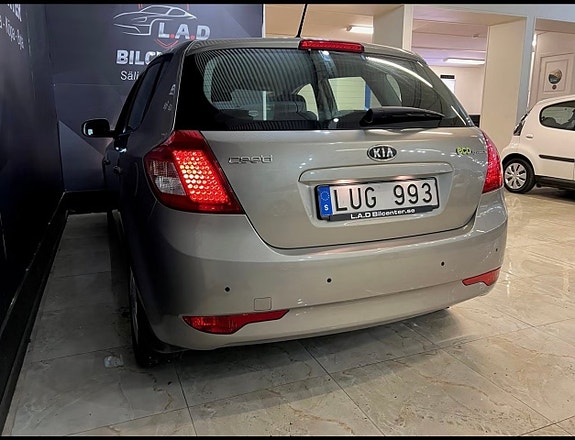 Kia Ceed 3 of 11