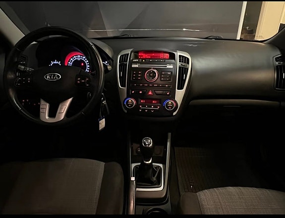 Kia Ceed 7 of 11
