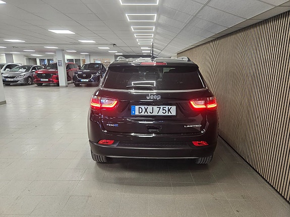 Jeep Compass 5 of 5