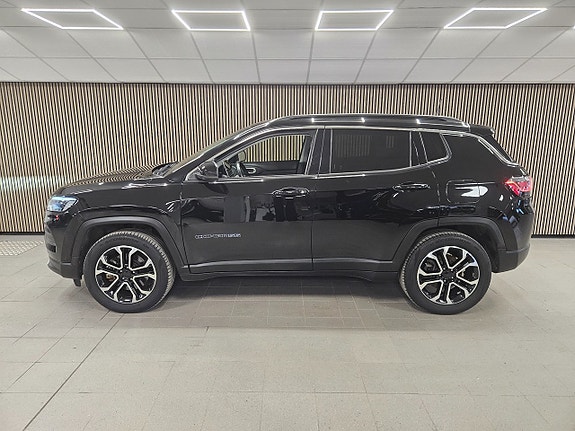 Jeep Compass 3 of 5