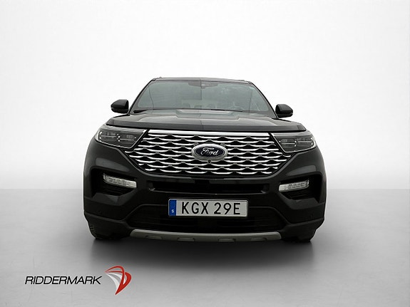 Ford Explorer 2 of 5