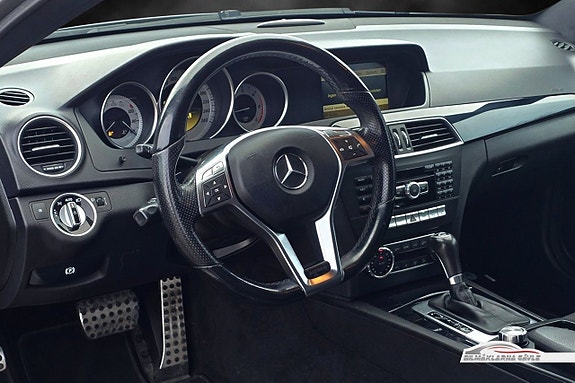 Mercedes-Benz C220 7 of 11