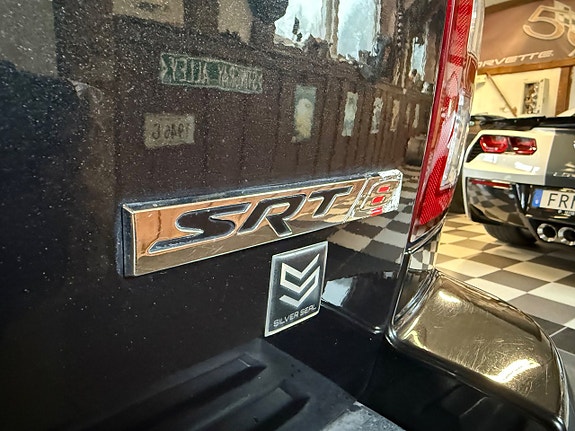 Jeep Grand Cherokee 12 of 27