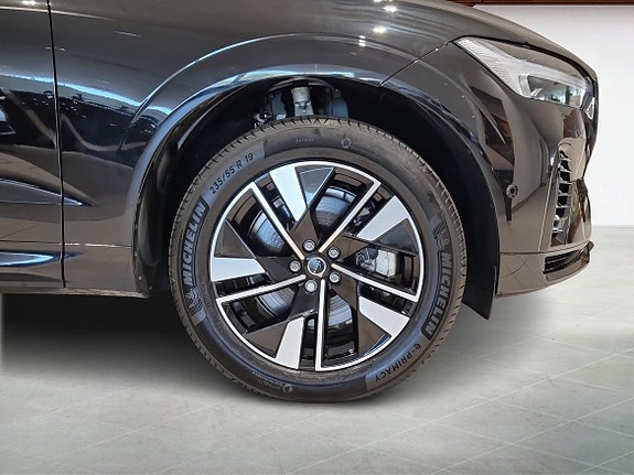 Volvo XC60 9 of 15