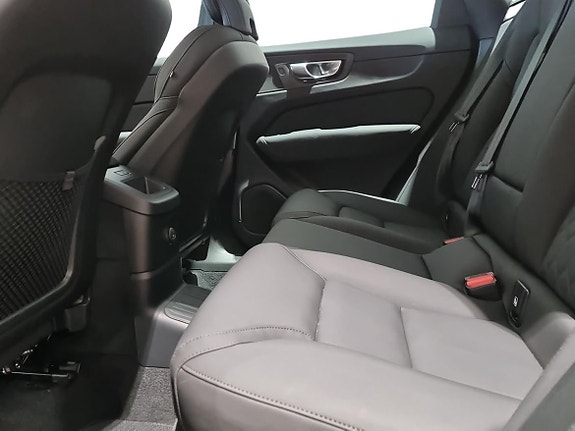 Volvo XC60 6 of 15