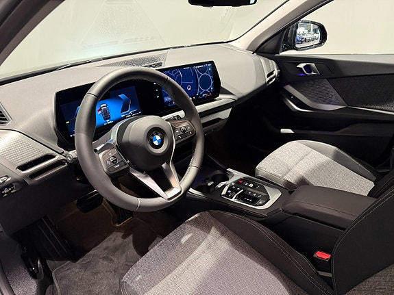 BMW 120 11 of 18