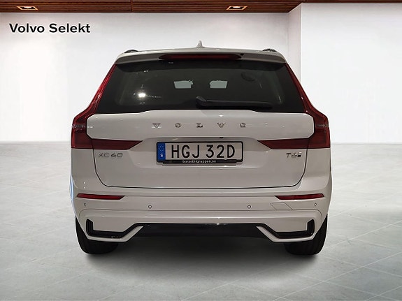 Volvo XC60 7 of 19