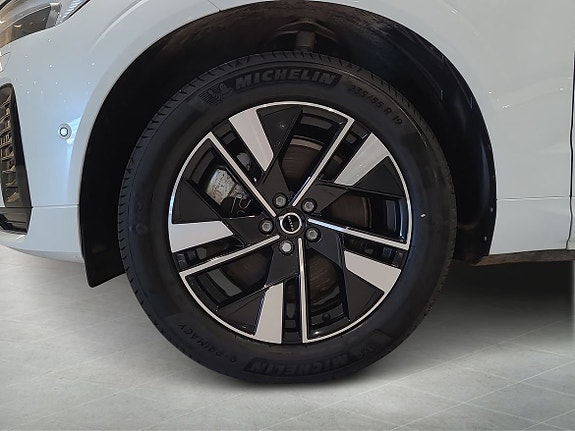 Volvo XC60 9 of 19