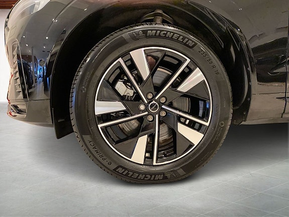 Volvo XC60 9 of 14