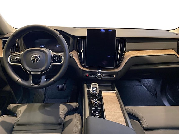 Volvo XC60 5 of 14