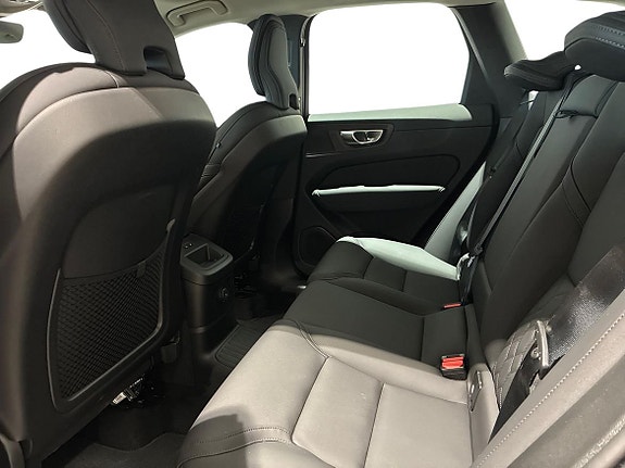 Volvo XC60 6 of 14