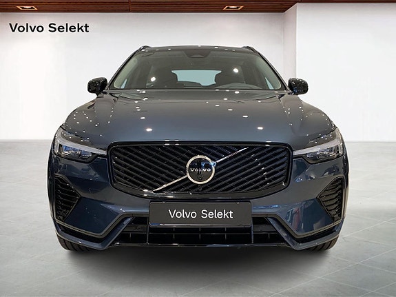 Volvo XC60 8 of 14