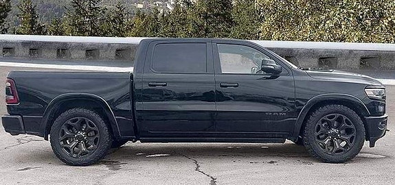 Dodge RAM 1500 3 of 5