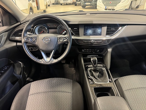 Opel Insignia 7 of 9