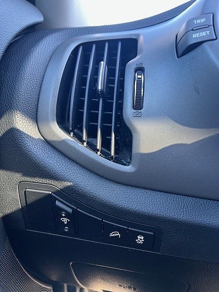 Kia Sportage 25 of 29