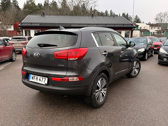 Kia Sportage 2 of 5