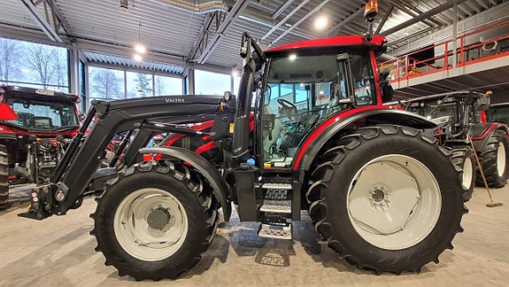 Valtra G135 Versu / Lastare / Ståltank / 468 timmar