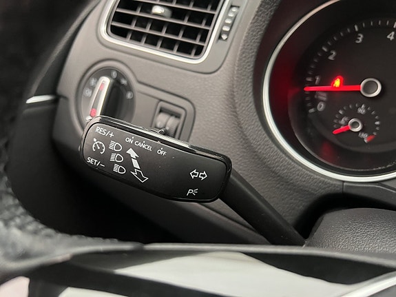 Volkswagen Polo 12 of 24