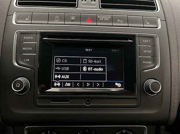 Volkswagen Polo 15 of 24