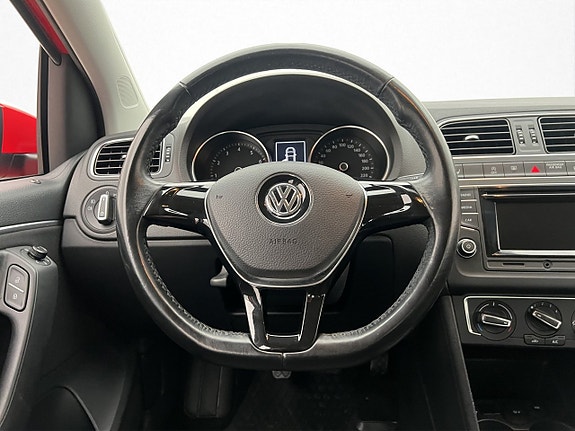 Volkswagen Polo 11 of 24